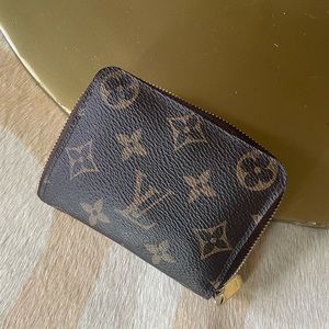 Louis Vuitton coin purse EUC